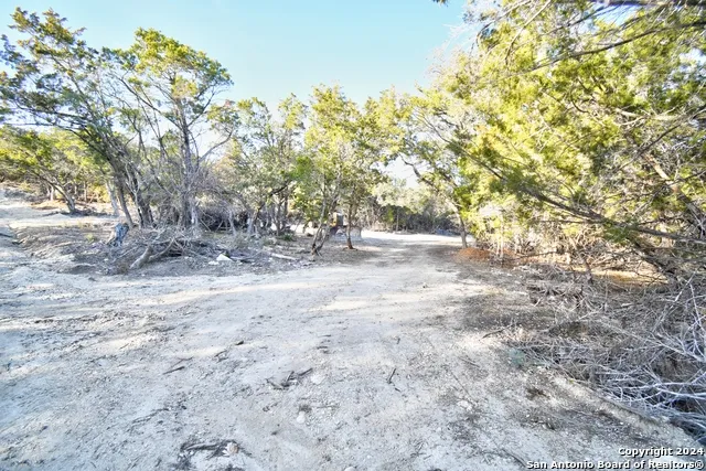 904 Olympic Dr Kerrville, TX 78028