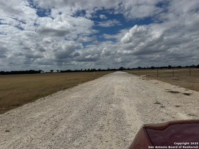 LOT 4 Summerwood Lane La Pryor, TX 78872