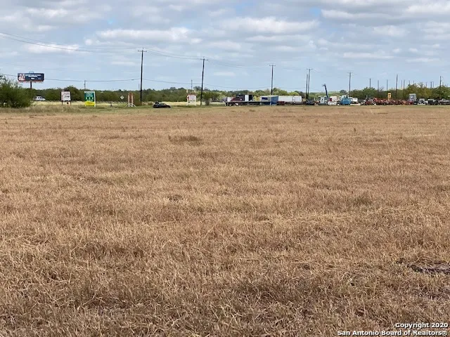 12020 interstate 10 Converse, TX 78109