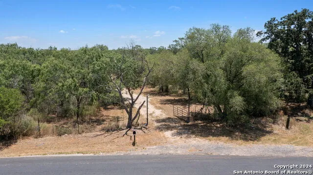 19366 BENTON CITY RD Somerset, TX 78069