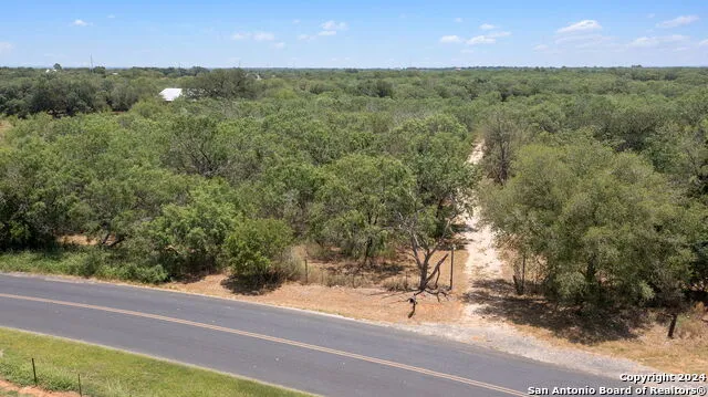 19366 BENTON CITY RD Somerset, TX 78069
