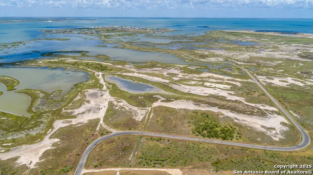 602-698 Cape Velero Dr Rockport, TX 78382