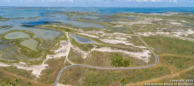 602-698 Cape Velero Dr Rockport, TX 78382