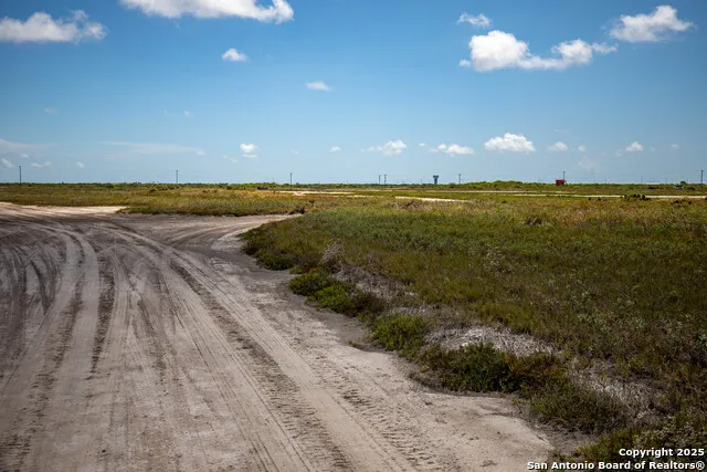 602-698 Cape Velero Dr Rockport, TX 78382