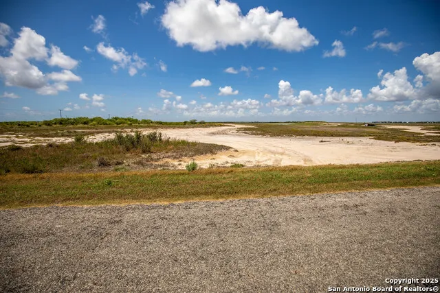 602-698 Cape Velero Dr Rockport, TX 78382