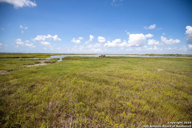 602-698 Cape Velero Dr Rockport, TX 78382