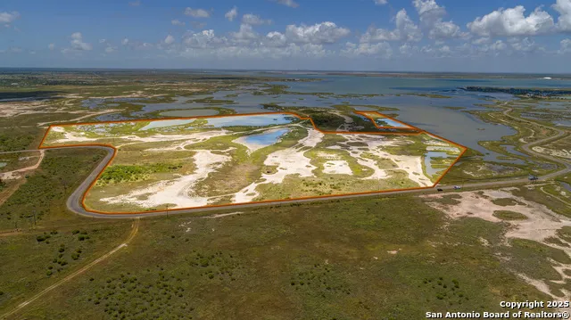 602-698 Cape Velero Dr Rockport, TX 78382