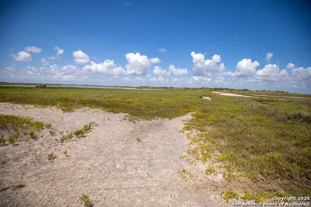 602-698 Cape Velero Dr Rockport, TX 78382