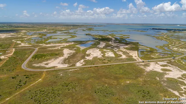 602-698 Cape Velero Dr Rockport, TX 78382