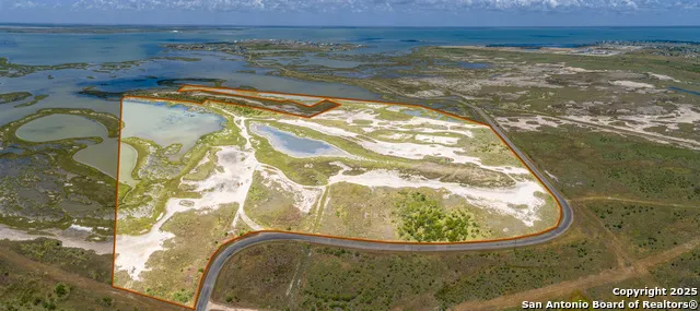602-698 Cape Velero Dr Rockport, TX 78382