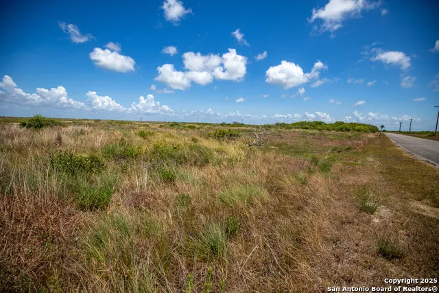 602-698 Cape Velero Dr Rockport, TX 78382