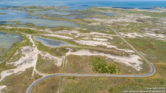 602-698 Cape Velero Dr Rockport, TX 78382