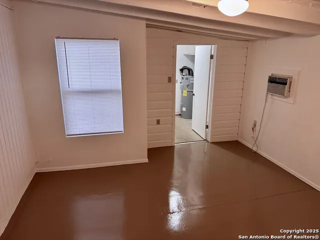 203 Zanderson Jourdanton, TX 78026