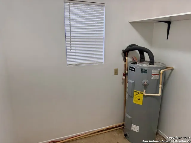 203 Zanderson Jourdanton, TX 78026