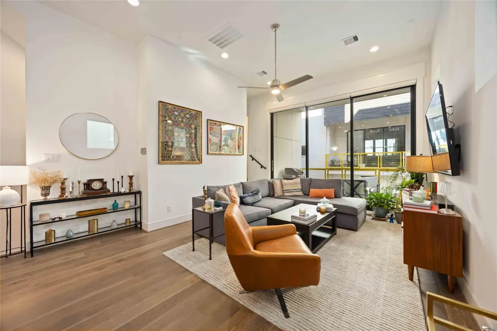 1211 Hickory Street #D