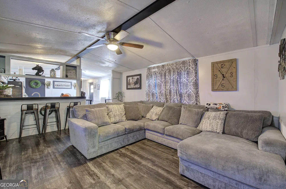 676 Flowery Branch RD Kingston, GA 30145