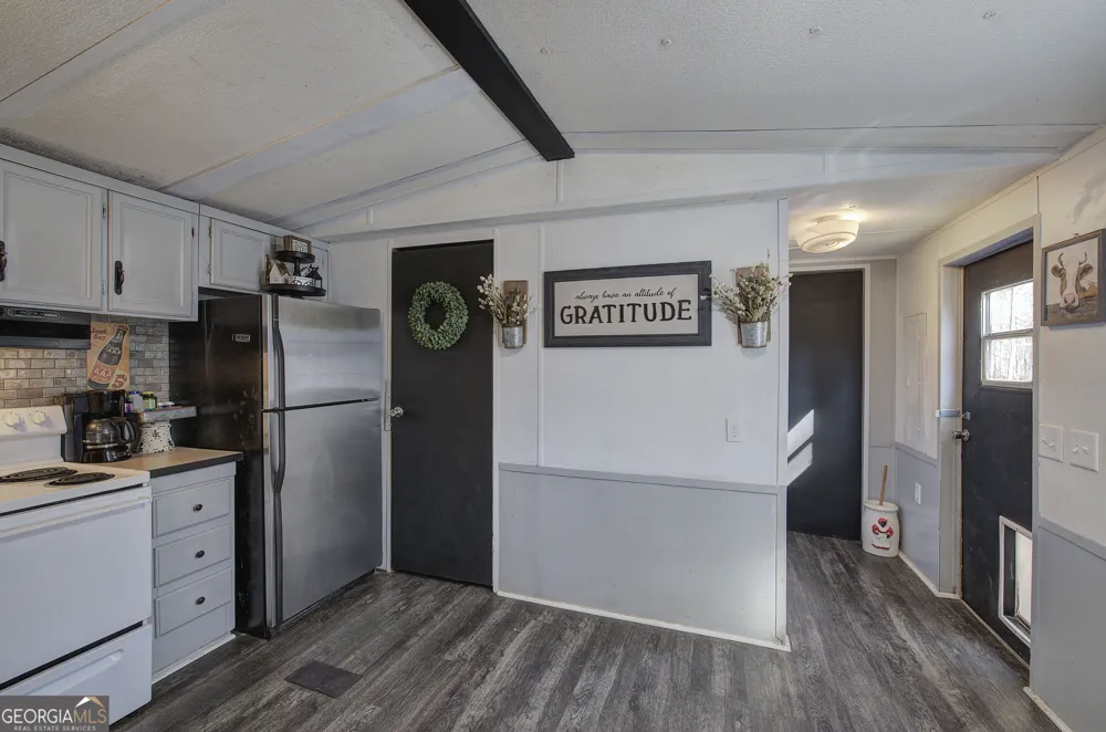 676 Flowery Branch RD Kingston, GA 30145