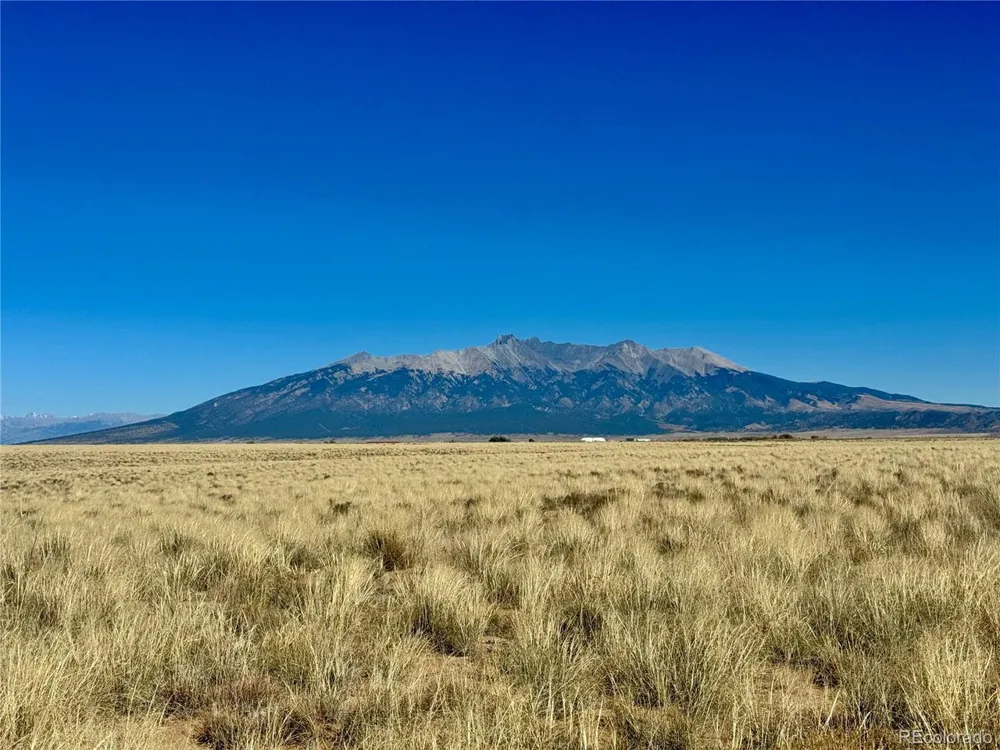 3 29th Street Blanca, CO 81123