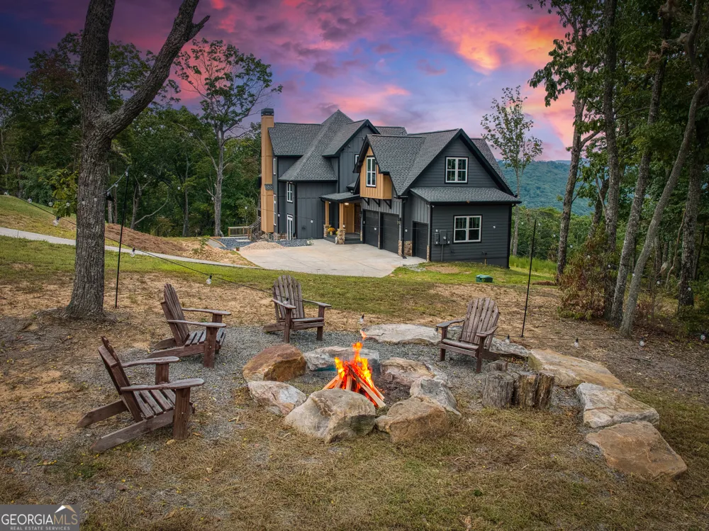 1722 High Summit DR Talking Rock, GA 30175