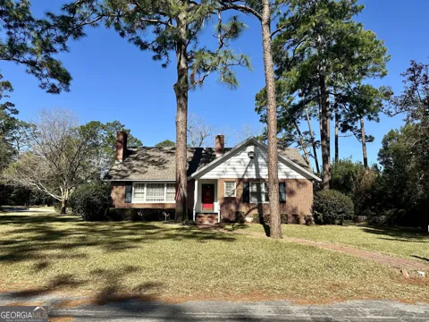 1613 Camellia DR