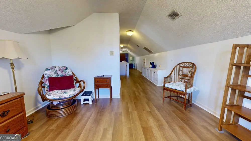 1613 Camellia DR Waycross, GA 31501