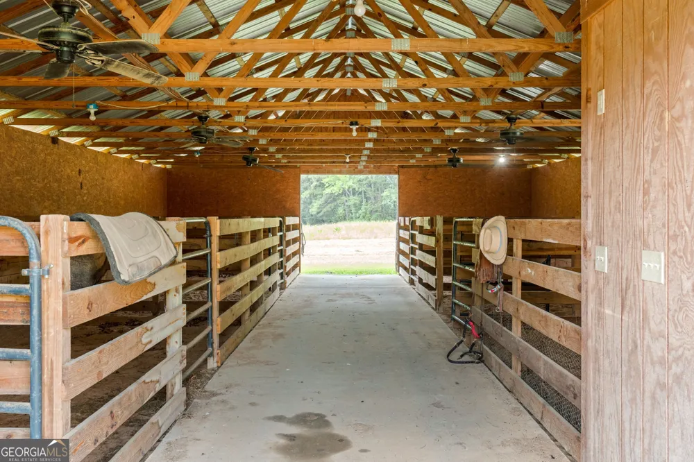 3255 Alvaton RD Gay, GA 30218