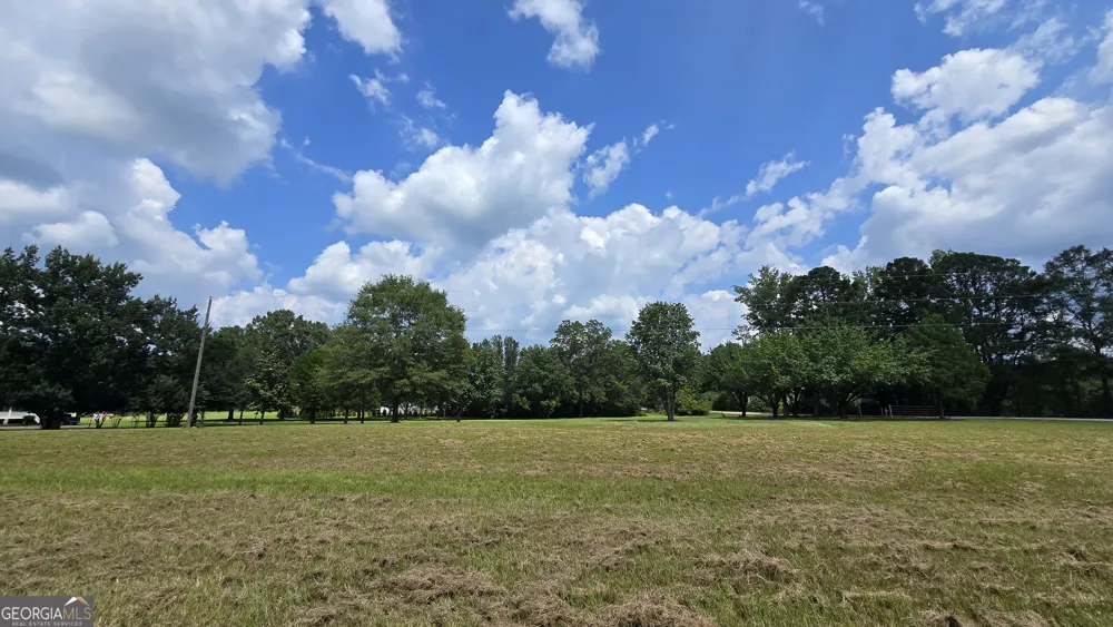 3255 Alvaton RD Gay, GA 30218