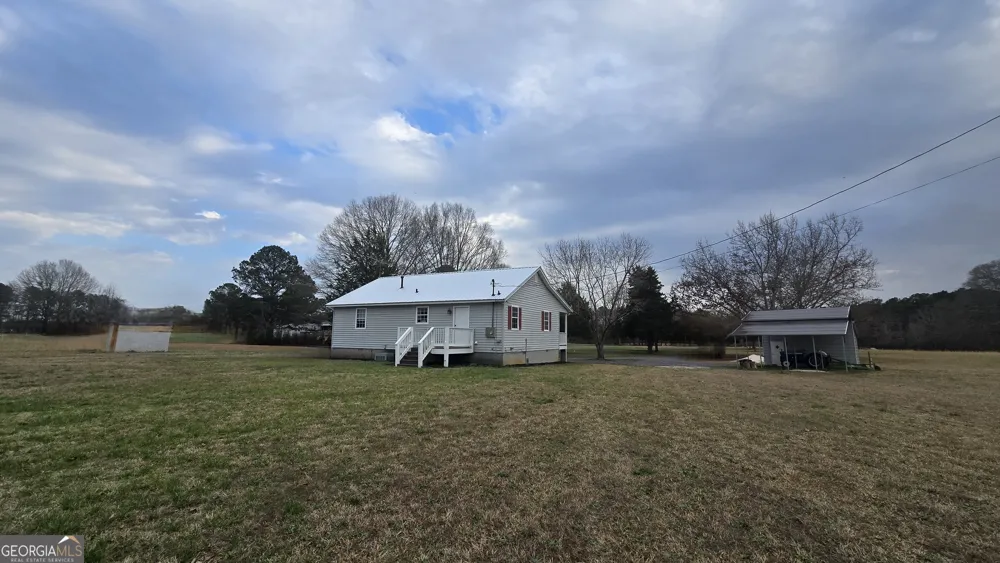 3255 Alvaton RD Gay, GA 30218