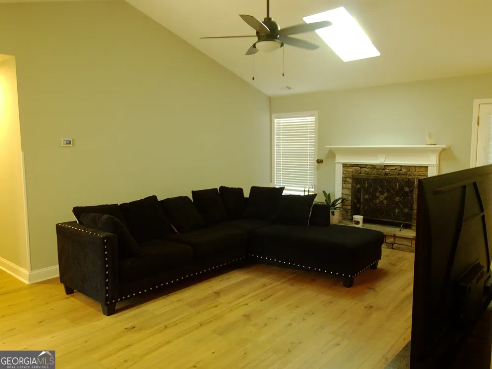 907 Downing DR Bethlehem, GA 30620