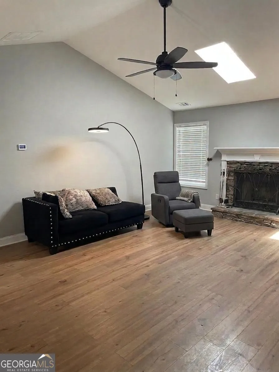 907 Downing DR Bethlehem, GA 30620