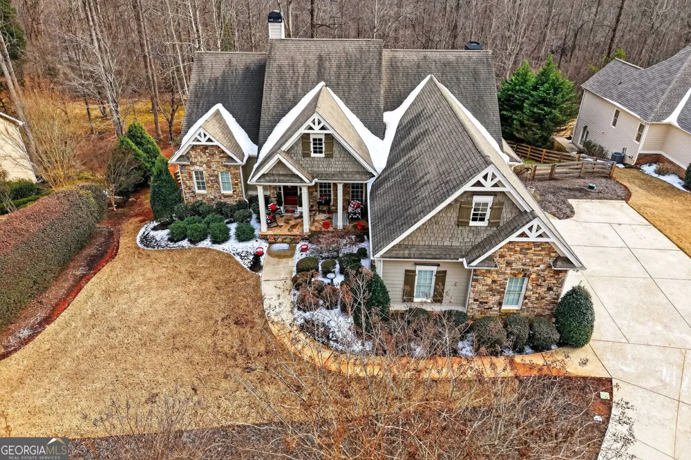 7435 Kingfisher Lane