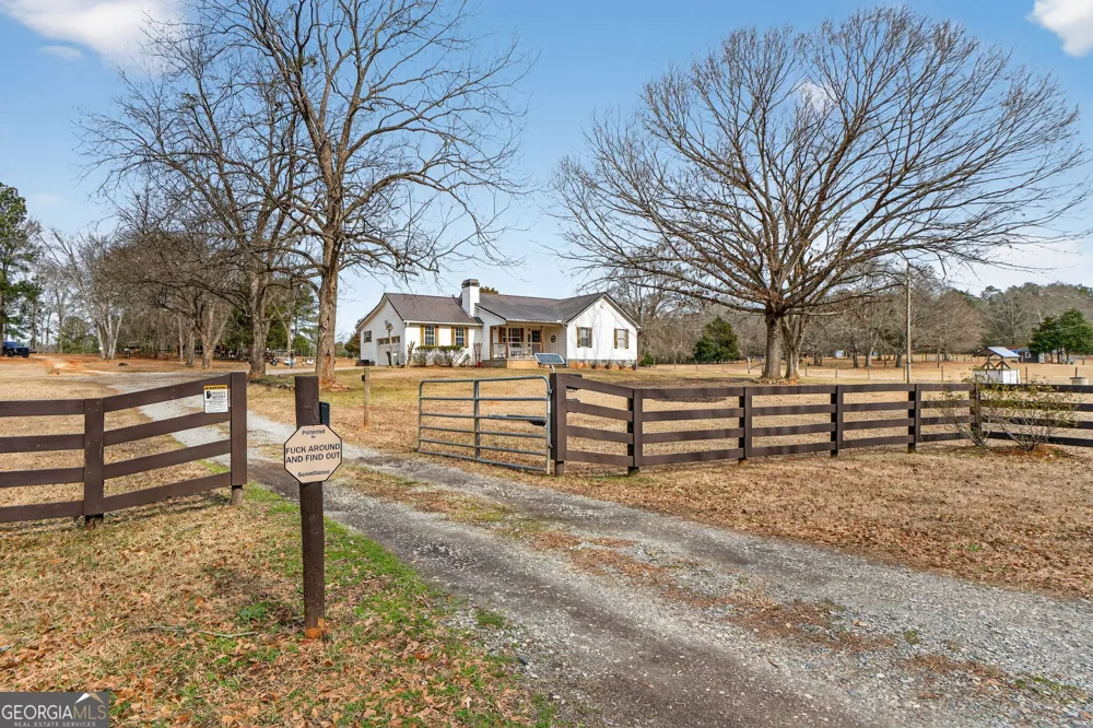 762 High Falls Park RD Barnesville, GA 30204