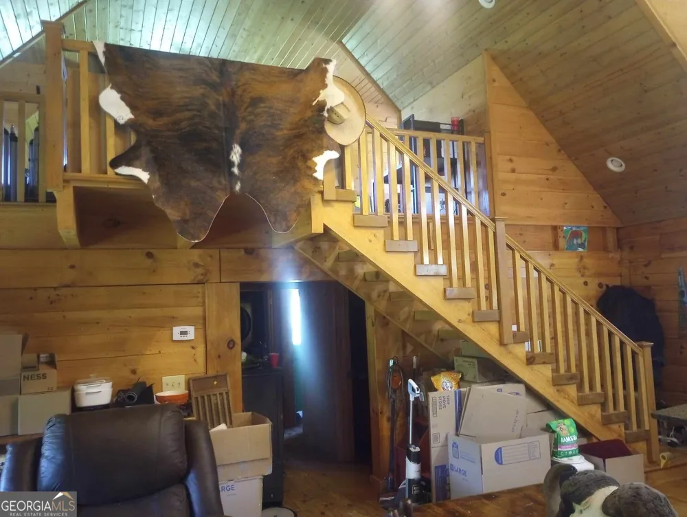 356 Orchard View LN Lakemont, GA 30552