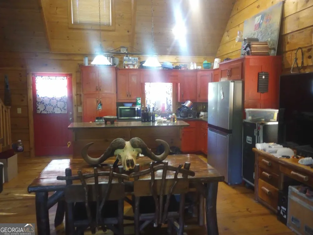 356 Orchard View LN Lakemont, GA 30552