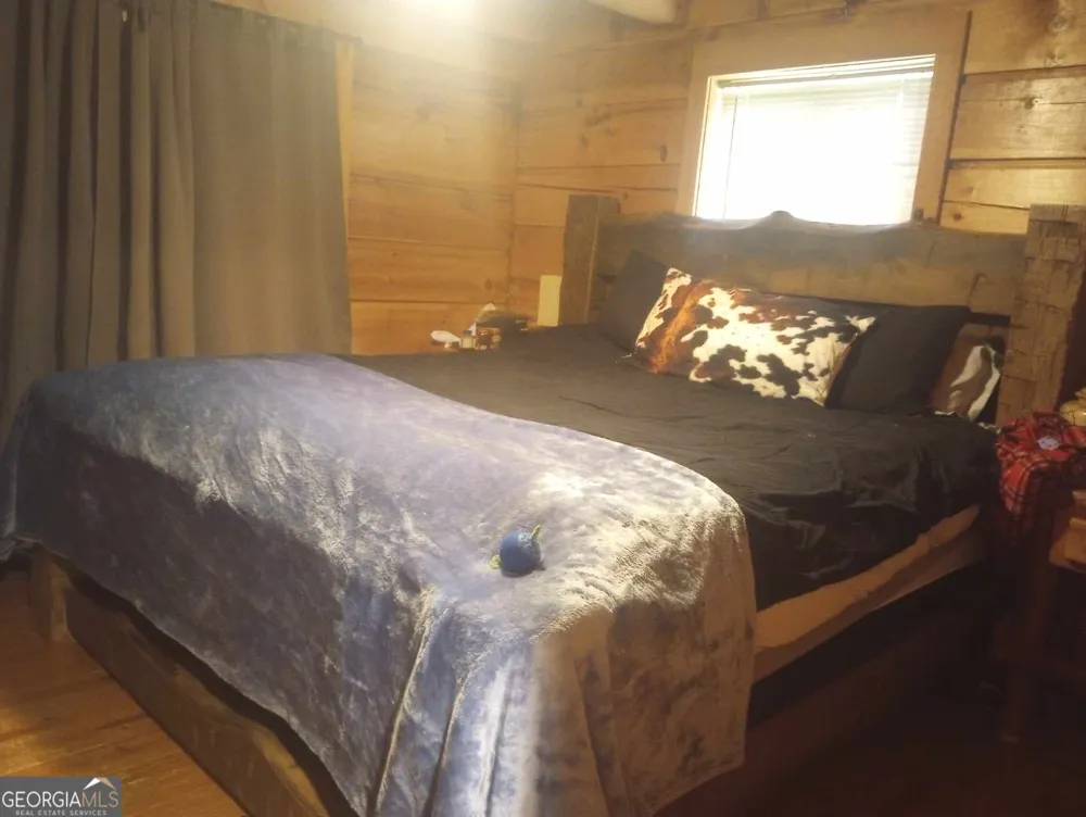 356 Orchard View LN Lakemont, GA 30552