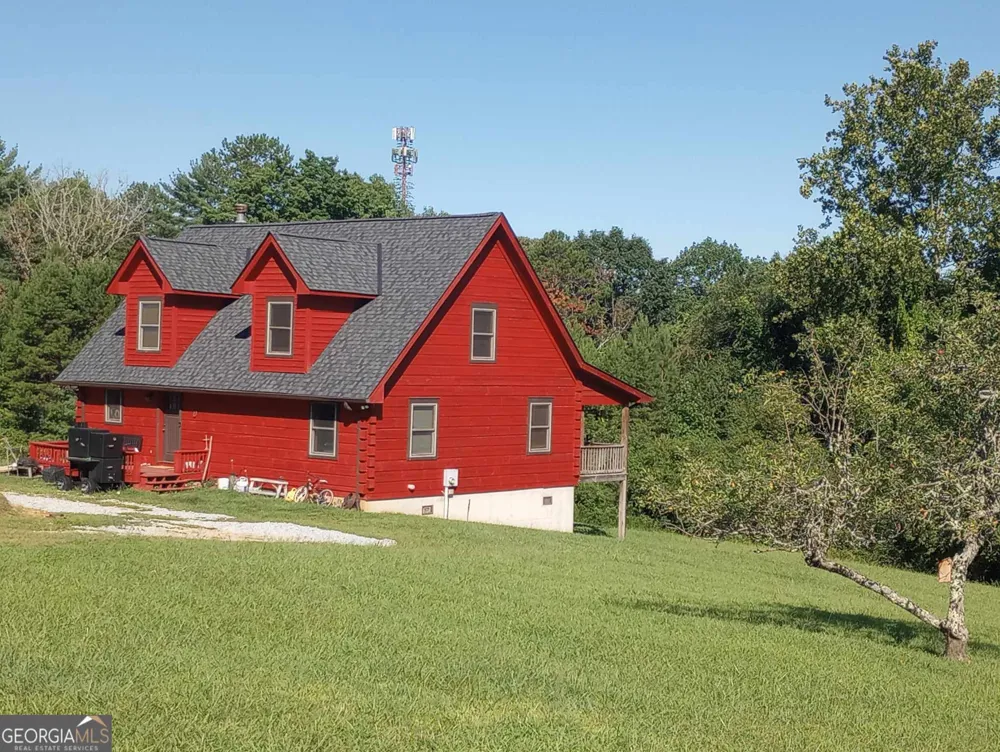 356 Orchard View LN Lakemont, GA 30552