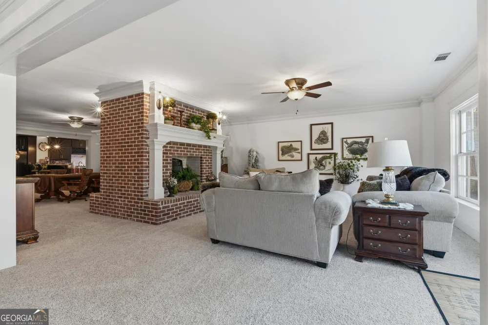 31 Duck Pond RD Roopville, GA 30170