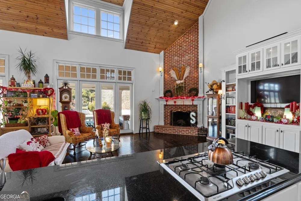 31 Duck Pond RD Roopville, GA 30170