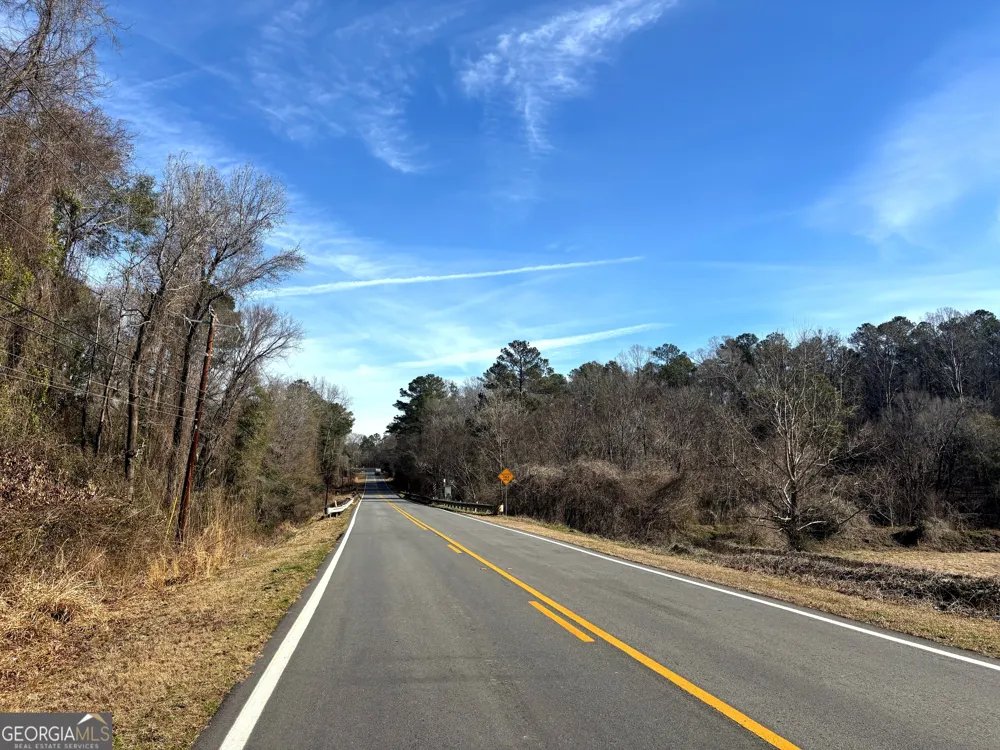 6411 Columbus RD Lizella, GA 31052