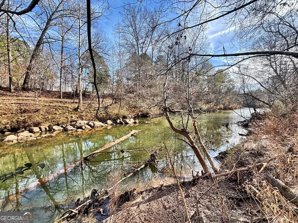 6411 Columbus RD Lizella, GA 31052
