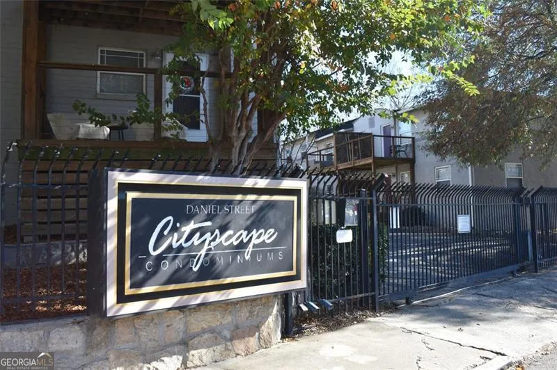 24 Daniel Street SE ##8