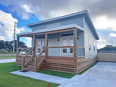 106 Landry Circle