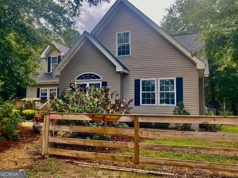 290 Poplar Creek RD Stephens, GA 30667