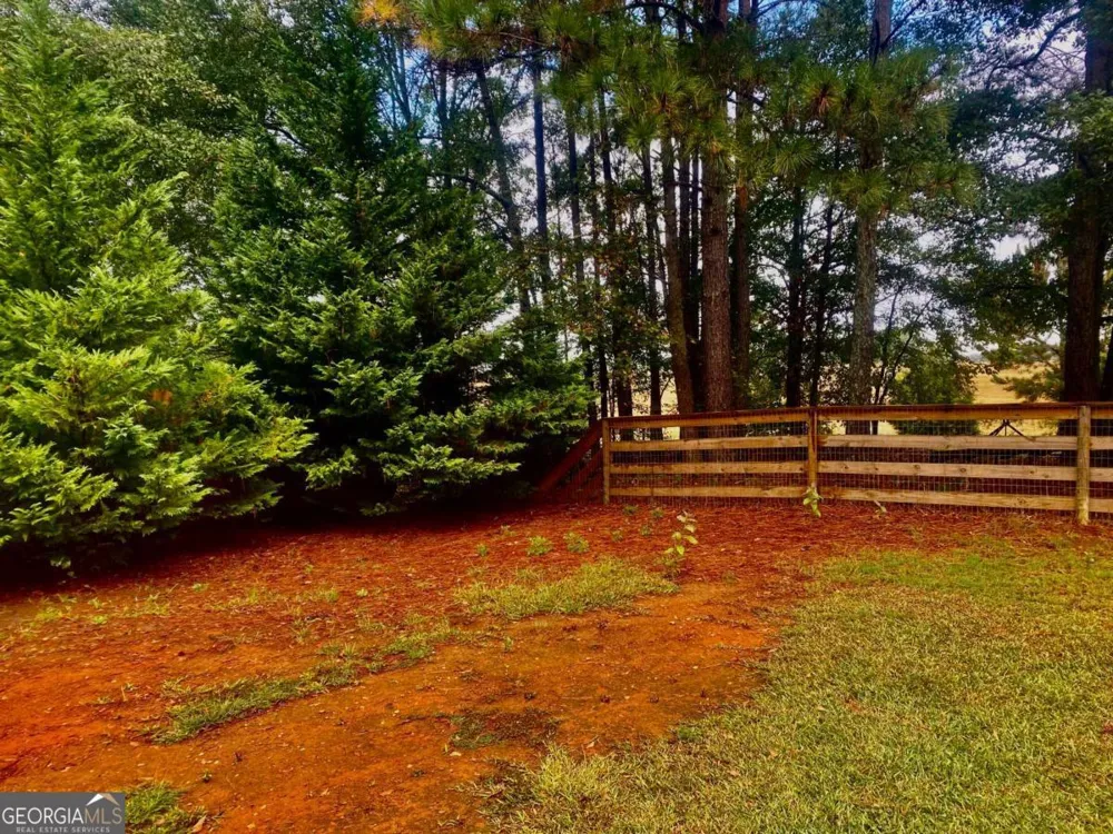 290 Poplar Creek RD Stephens, GA 30667