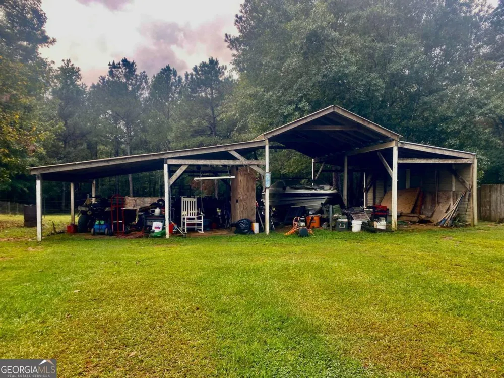 290 Poplar Creek RD Stephens, GA 30667