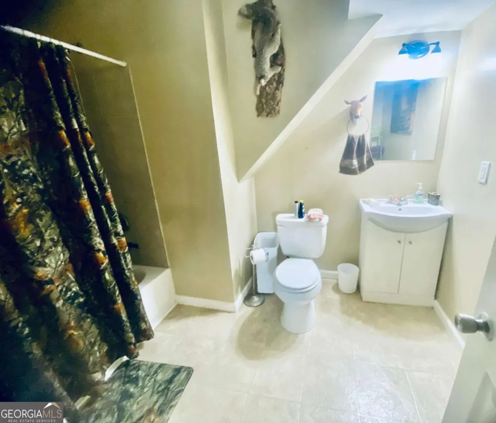 290 Poplar Creek RD Stephens, GA 30667