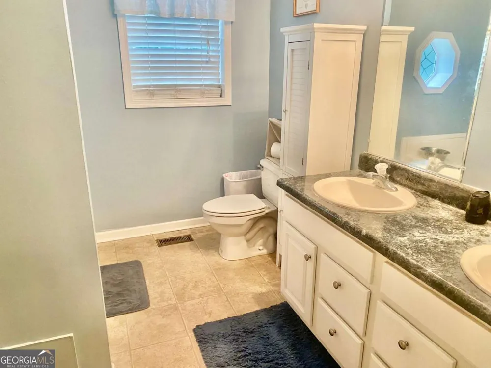 290 Poplar Creek RD Stephens, GA 30667