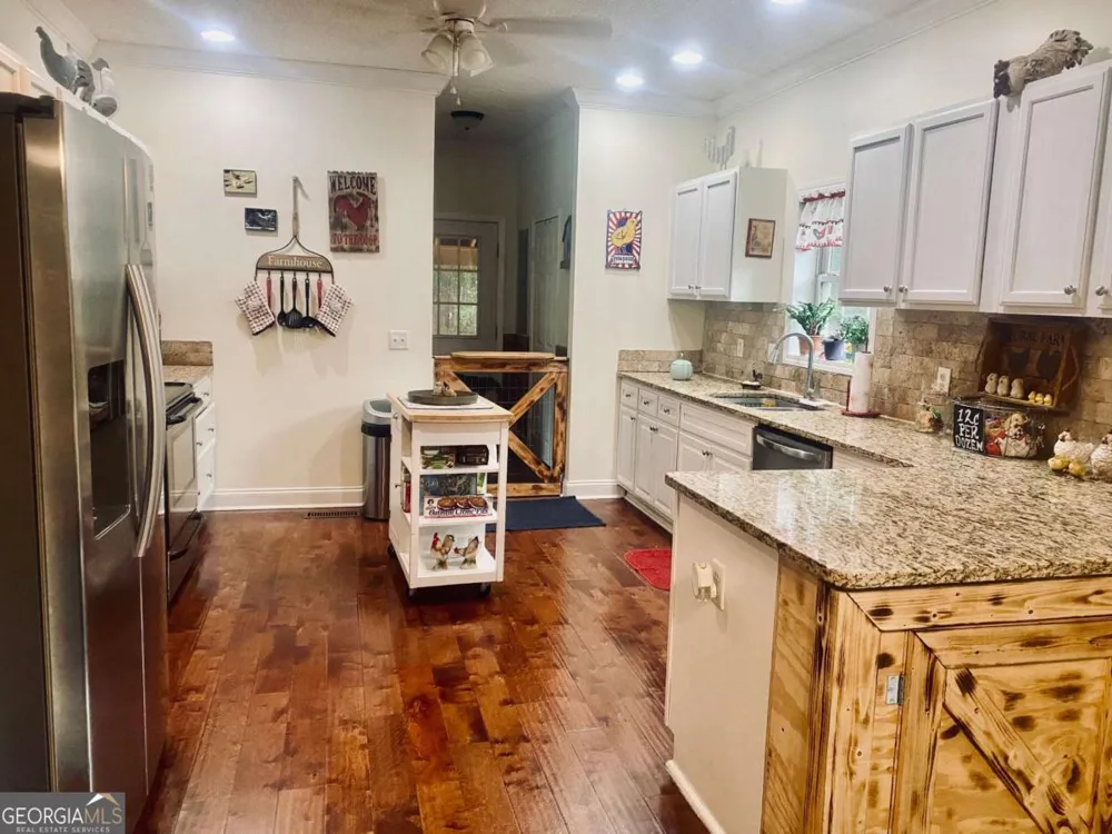 290 Poplar Creek RD Stephens, GA 30667