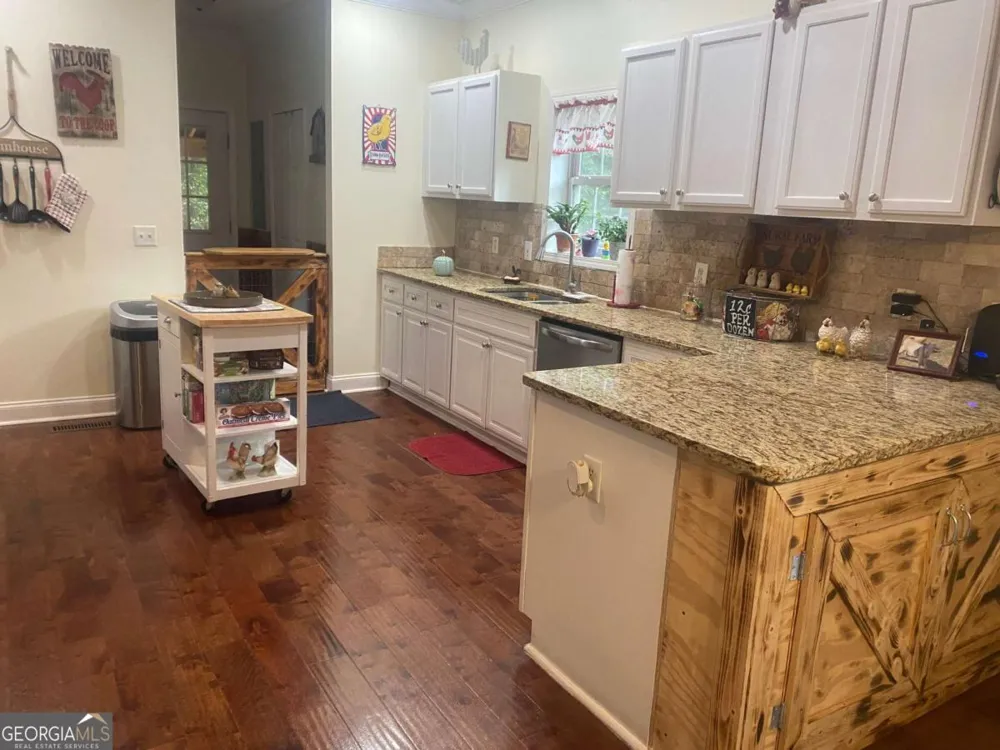 290 Poplar Creek RD Stephens, GA 30667