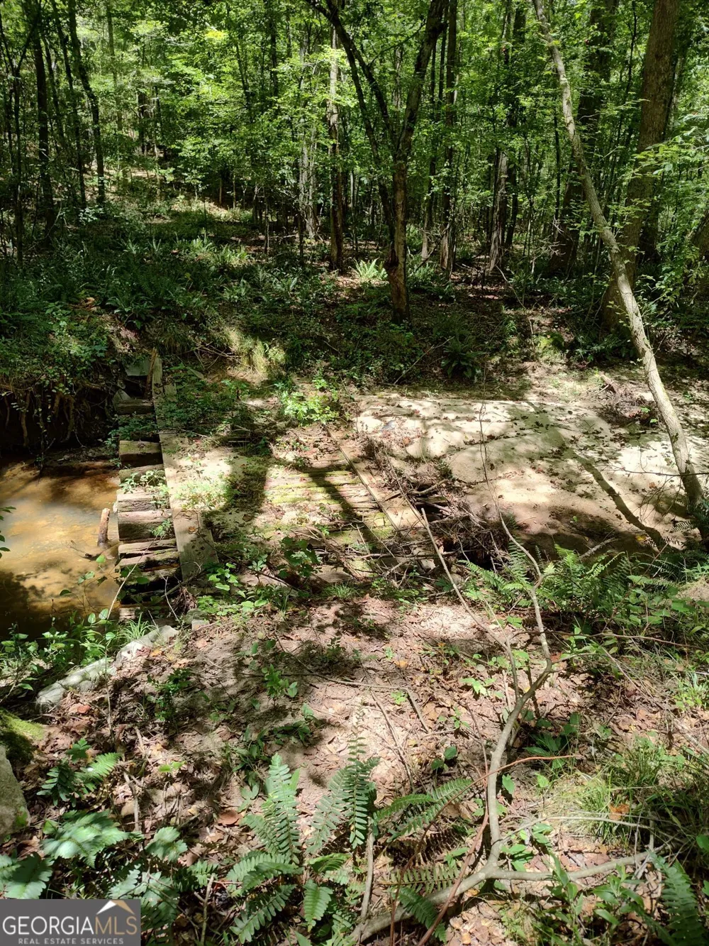 2211 Indian Hill RD Elberton, GA 30635